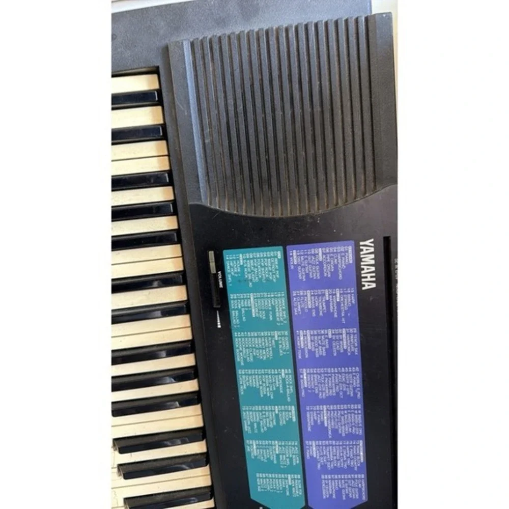 Yamaha PSR-185 Keyboard 🎹🔊‎ 61-Key Digital Portatone w/ Speakers
